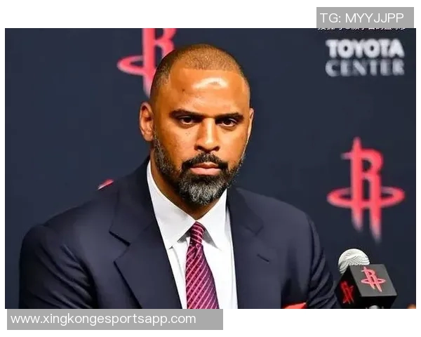 乌度卡强调快速出球的重要性避免高风险传球策略