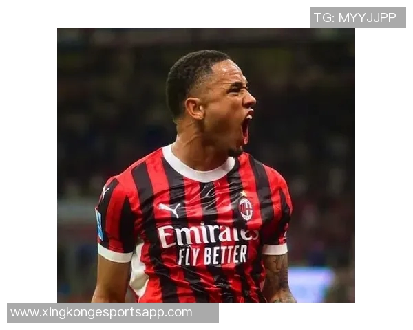 奥卡福本赛季表现出色利兹联6场打入2球超越米兰上赛季数据